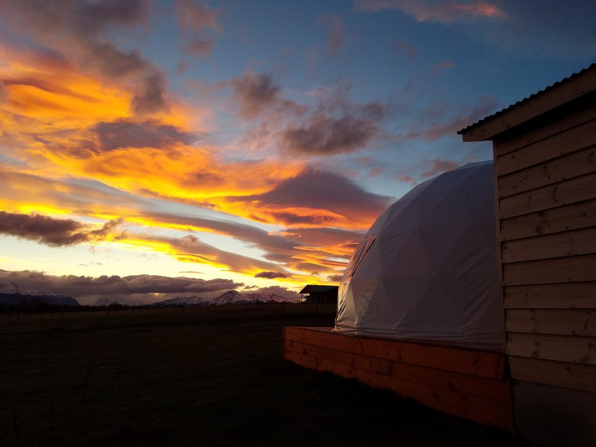 Garden Domes Villa Puerto Natales Exterior photo