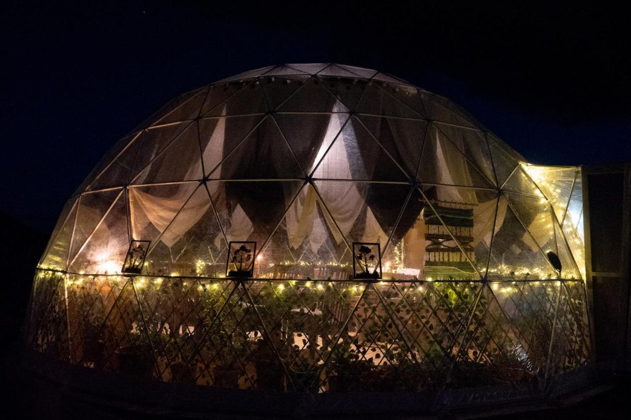 Garden Domes Villa Puerto Natales Exterior photo