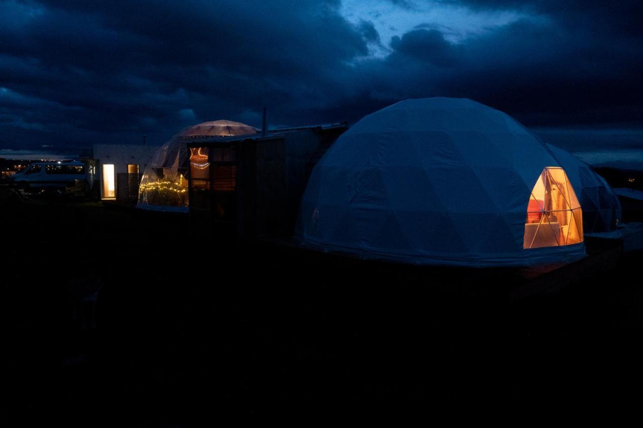 Garden Domes Villa Puerto Natales Exterior photo